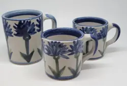 VTG LOUISVILLE STONEWARE MUG LOT 3 COFFEE CUPS BLUE BACHELOR BUTTON FLOWERS
