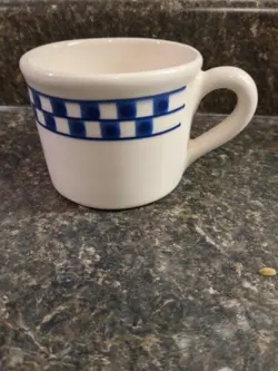 MUG CHECKERBOARD COFFEE