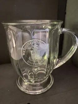 UNIVERSITY GLASS MUG