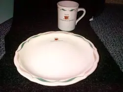 VINTAGE SEARS COFFEE HOUSE RESTAURANT SYRACUSE CHINA DESERT PLATE AND COFFEE MUG