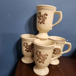 VINTAGE PFALTZGRAFF VILLAGE FOOTED PEDESTAL MUGS SET OF 4
