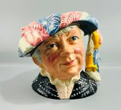VINTAGE ROYAL DOULTON #D6759 