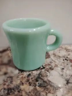 VINTAGE JADEITE FIRE KING RESTAURANT WARE EXTRA HEAVY C HANDLE MUG CUP NICE!