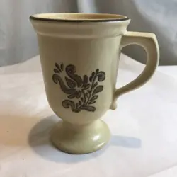 VINTAGE PFALTZGRAFF VILLAGE PATTERN PEDESTAL FOOTED COFFEE CUP MUG ~ POTTERY