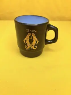 VINTAGE FIRE KING ANCHOR HOCKING GEMINI COFFEE MUG ZODIAC ASTROLOGY