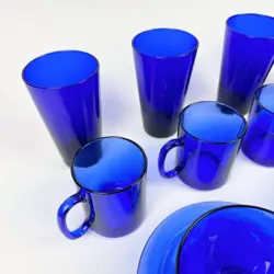 16 PIECE DINNERWARE