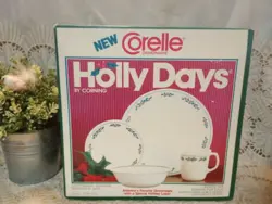 HOLLY DAYS 16PC