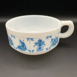 VINTAGE DELFT STYLE BLUE WHITE MILK GLASS SOUP MUG - BOAT HOUSE FLEUR DE LIS