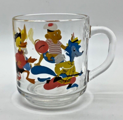 VINTAGE CHILDREN'S CUP MUG BY ARCOROC FRANCE CLEAR GLASS WITH CARTOON ANIMAL