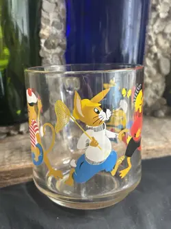 MUG BY