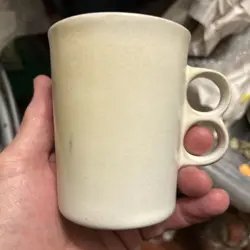 BENNINGTON VINTAGE DAVID GILL WHITE TRIGGER HANDLE MUG/ CUP VERMONT  1340