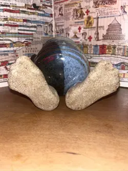FEET TOES