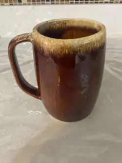VINTAGE HULL OVEN PROOF BROWN DRIP MUG / STEIN 16OZ