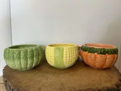 BOWLS WITH