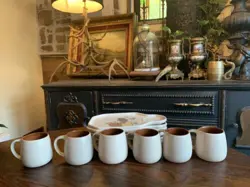 SNACK PLATES MUGS