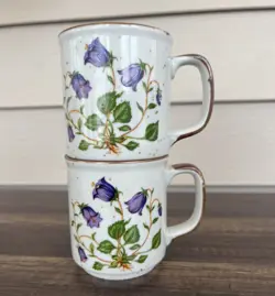 2 HEARTHSIDE BUFFET WARE PURPLE FLOWER MUGS JAPAN VINTAGE 552 STONEWARE COFFEE