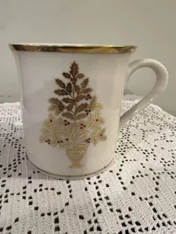 TREE MUGS GOLD