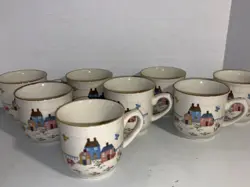 VINTAGE SET OF 8 INTERNATIONAL TABLEWORKS HEARTLAND FARM COFFEE MUGS.
