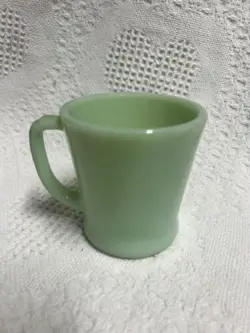 FIRE KING WARE JADEITE D HANDLE OVEN PROOF GREEN MUG VINTAGE ANCHOR HOCKING CUP