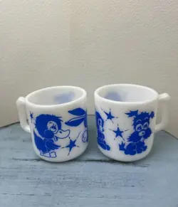 CHILD'S MUGS CUPS