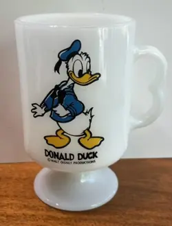 CUP PEDESTAL DONALD