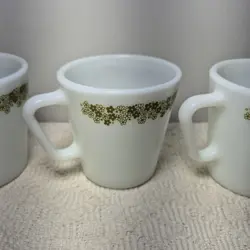 DAISY MUGS GREEN