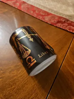 CUP BLACK GOLD