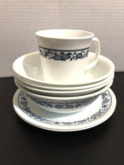 BEAUTIFUL VTG-SET OF