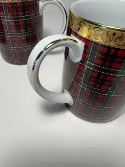 HOLIDAY VINTAGE