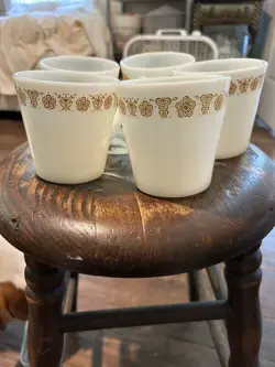 5 VINTAGE PYREX BUTTERFLY GOLD D-HANDLE COFFEE MUGS CUPS