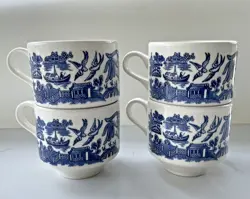 SET OF 4 VINTAGE BLUE WILLOW CHINA COFFEE TEA CUPS MUGS MADE IN ENGLAND