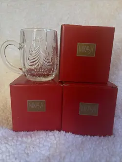 MUGS SN