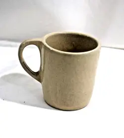 STONEWARE COFFEE MUG-TAN