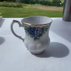 ENGLISH GARDEN