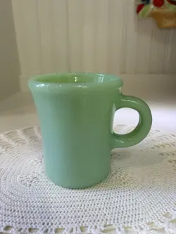 JADEITE MUG OZ