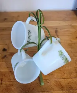 CUPS/MUGS X4 WITH