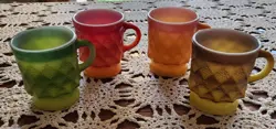 4 DIFFERENT COLOR VINTAGE ANCHOR HOCKING FIRE KING  COFFEE CUPS DIAMOND