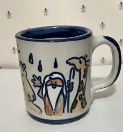 CHILDREN’S MUG HAND