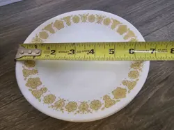 GOLD DINNERWARE SET