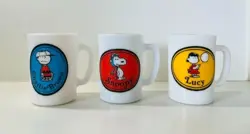 VINTAGE MUGS PIECES