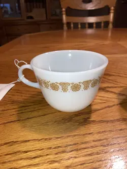 GLASS GOLD COFFEE