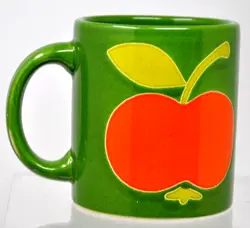 RED APPLE MUG