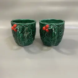 HOLLY BERRY MUG