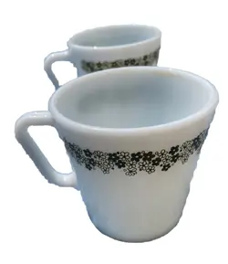 COFFEE MUGS EUC