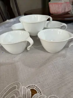 HANDLE CUPS VINTAGE