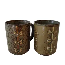 VINTAGE HAND THROWN STUDIO ART POTTERY STONEWARE MUGS - SET OF 2 - EUC