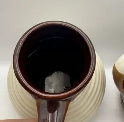 POTTERY MUGS BROWN