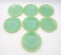 VINTAGE SET OF 7 FIRE KING JADEITE JANE RAY SAUCERS JADE-ITE 6 3/4