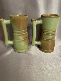 GREEN HANDLED