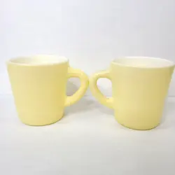 GLASS YELLOW COFFEE